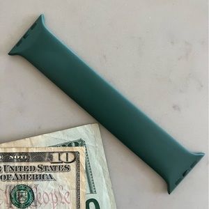 45mm Eucalyptus Solo Loop size 4 Apple Watch Band
